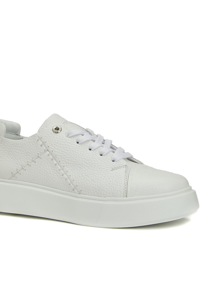 Divarese Kadın Beyaz Dikiş Detaylı Deri Sneaker Divarese Kadın Beyaz Dikiş Detaylı Deri Sneaker