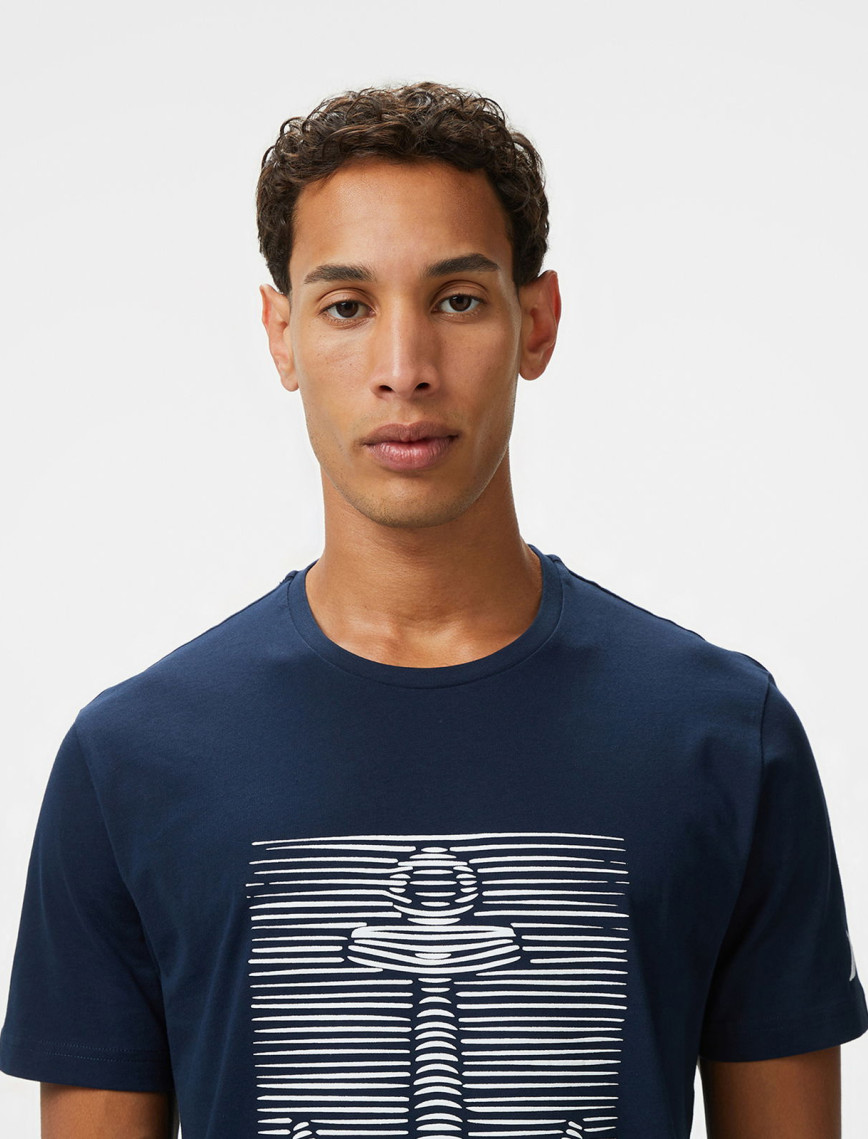 Nautica Erkek Lacivert Regular Fit Baskılı T-Shirt Nautica Erkek Lacivert Regular Fit Baskılı T-Shirt