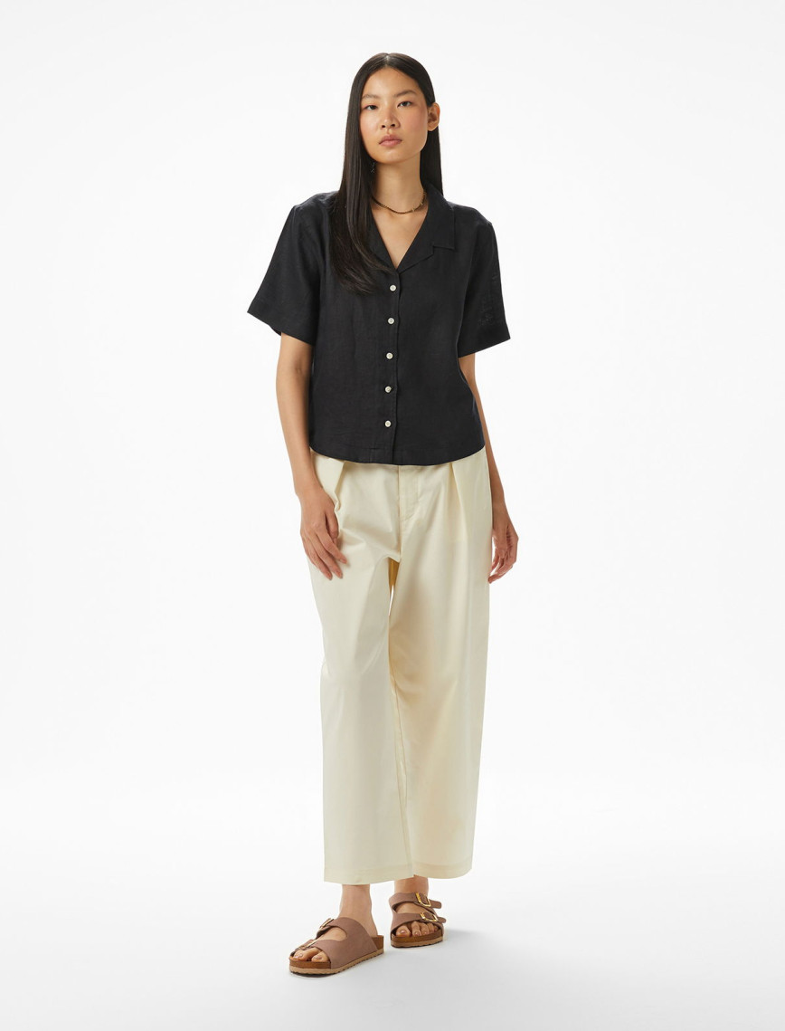 Nautica Kadın Siyah Regular Fit Keten Gömlek Nautica Kadın Siyah Regular Fit Keten Gömlek