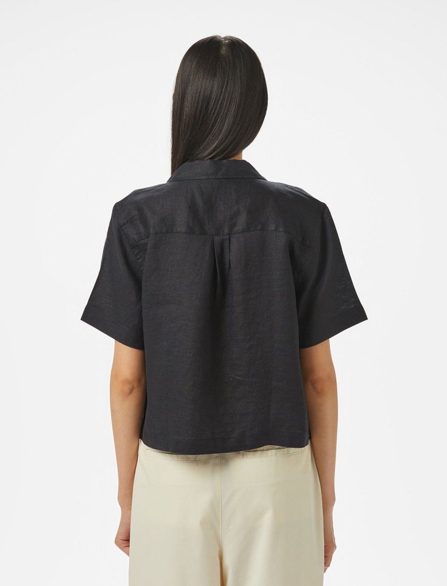 Nautica Kadın Siyah Regular Fit Keten Gömlek Nautica Kadın Siyah Regular Fit Keten Gömlek