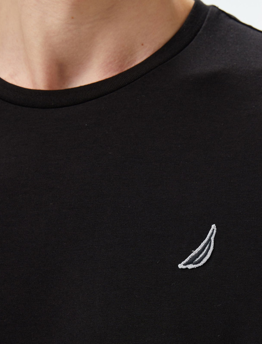 Nautica Erkek Siyah Regular Fit T-Shirt Nautica Erkek Siyah Regular Fit T-Shirt