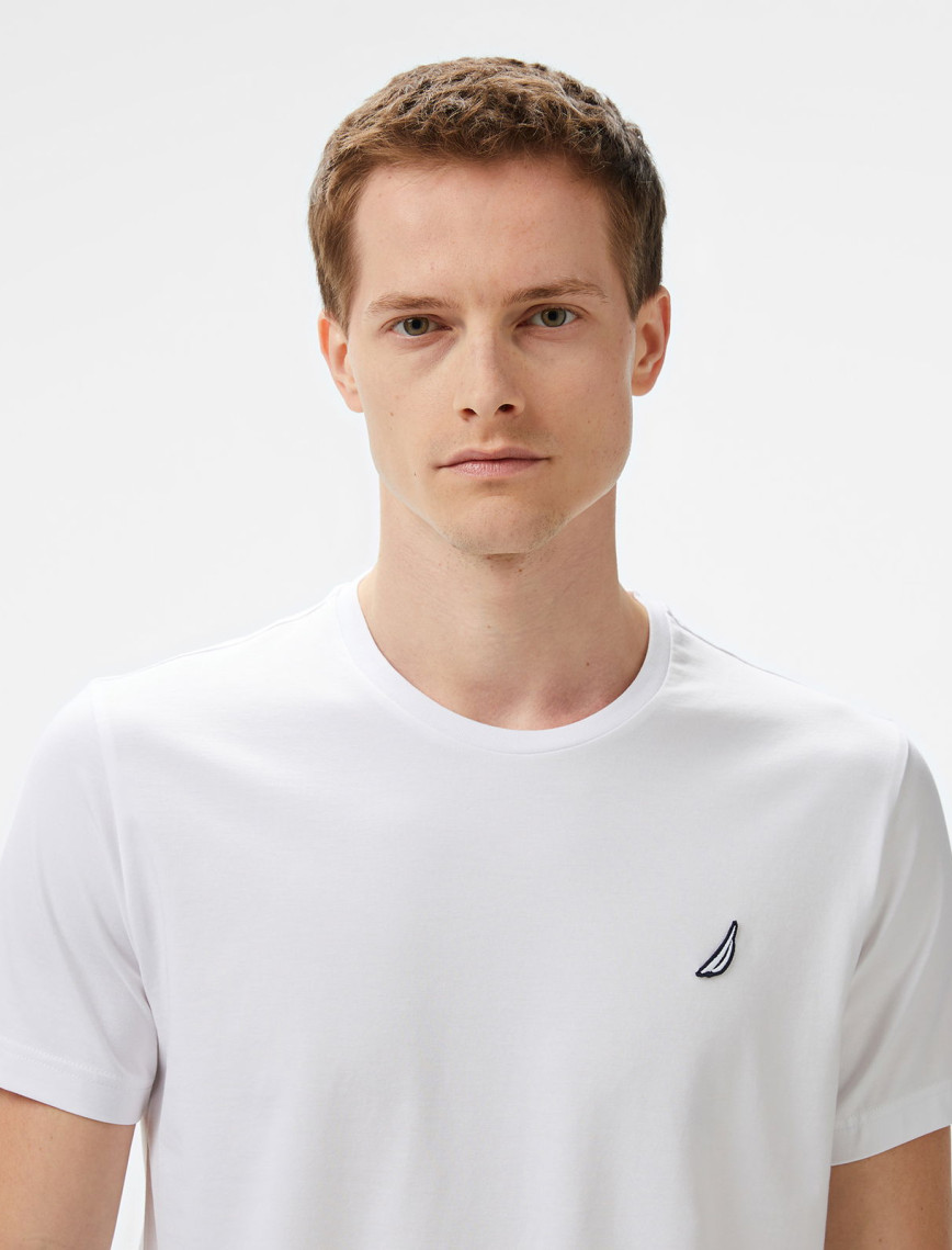 Nautica Erkek Beyaz Regular Fit T-Shirt Nautica Erkek Beyaz Regular Fit T-Shirt