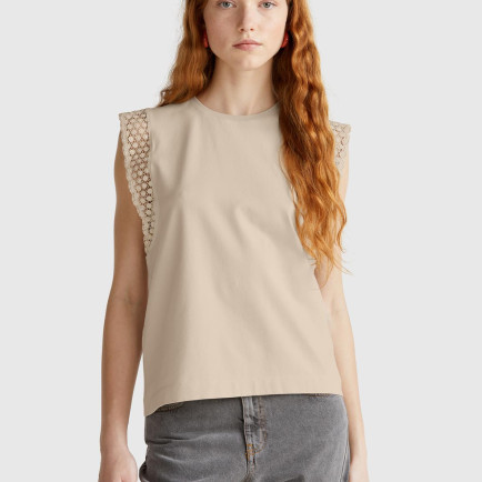 Kadın Taş Rengi Dantel Detaylı Kolsuz Esnek T-Shirt Kadın Taş Rengi Dantel Detaylı Kolsuz Esnek T-Shirt