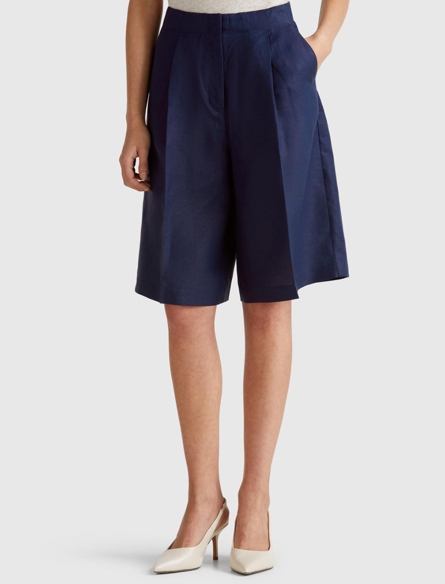Kadın Lacivert Keten Karışımlı Diz Üstü Bermuda Şort Kadın Lacivert Keten Karışımlı Diz Üstü Bermuda Şort