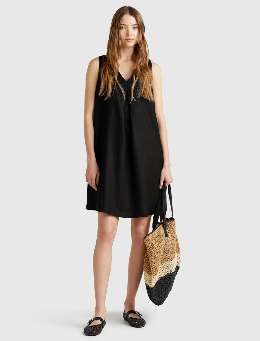 Kadın Siyah %100 Keten Yanı Fermuarlı A Kesim V Yaka Kısa Elbise Kadın Siyah %100 Keten Yanı Fermuarlı A Kesim V Yaka Kısa Elbise