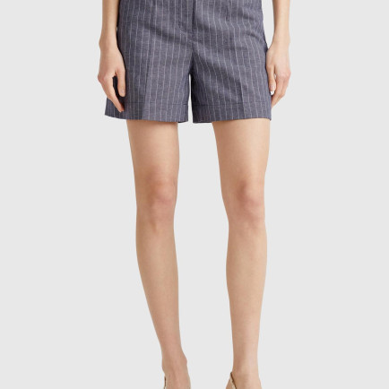 Kadın Lacivert Pamuk ve Keten Karışımlı İnce Çizgi Yüksek Bel Bermuda Şort Kadın Lacivert Pamuk ve Keten Karışımlı İnce Çizgi Yüksek Bel Bermuda Şort