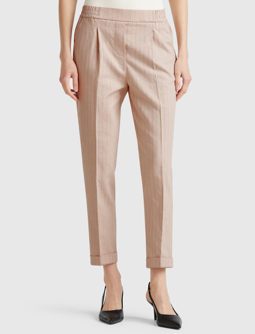 Kadın Bej Pamuk ve Keten Karışımlı İnce Çizgili Regular Fit Pantolon Kadın Bej Pamuk ve Keten Karışımlı İnce Çizgili Regular Fit Pantolon