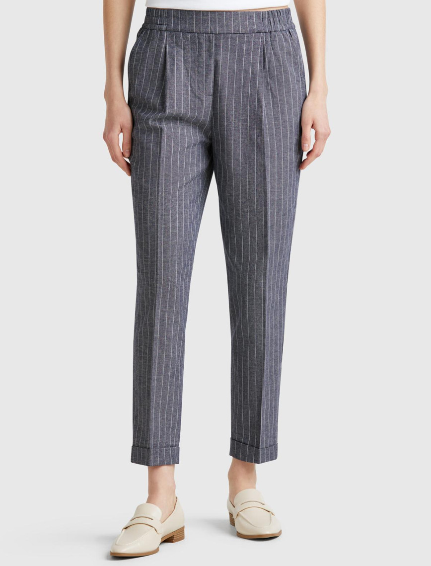 Kadın Bej Pamuk ve Keten Karışımlı İnce Çizgili Regular Fit Pantolon Kadın Bej Pamuk ve Keten Karışımlı İnce Çizgili Regular Fit Pantolon