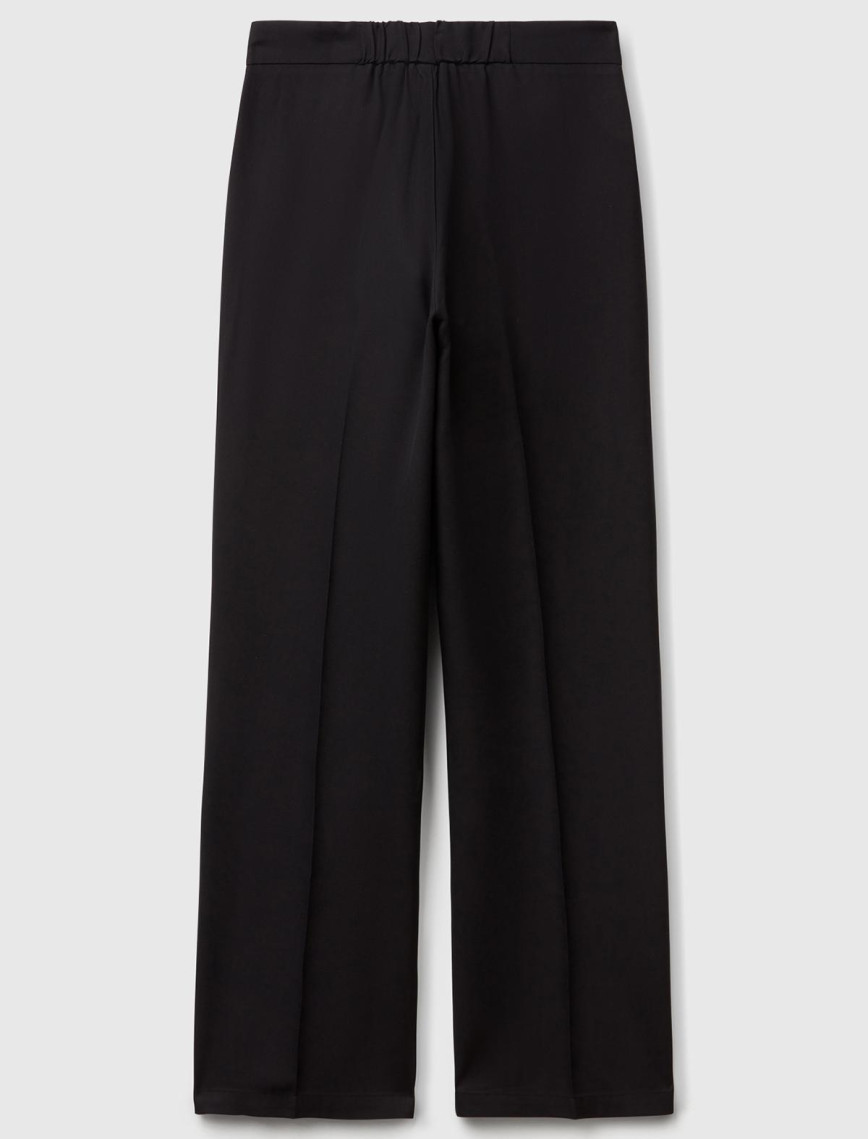 Kadın Siyah %100 Liyosel Beli Lastikli Düz Paça Pantolon Kadın Siyah %100 Liyosel Beli Lastikli Düz Paça Pantolon