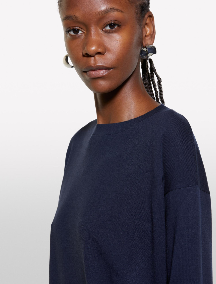 Kadın Lacivert Viskoz Karışımlı Normal Kesim Düz Kayık Yaka Kazak Kadın Lacivert Viskoz Karışımlı Normal Kesim Düz Kayık Yaka Kazak