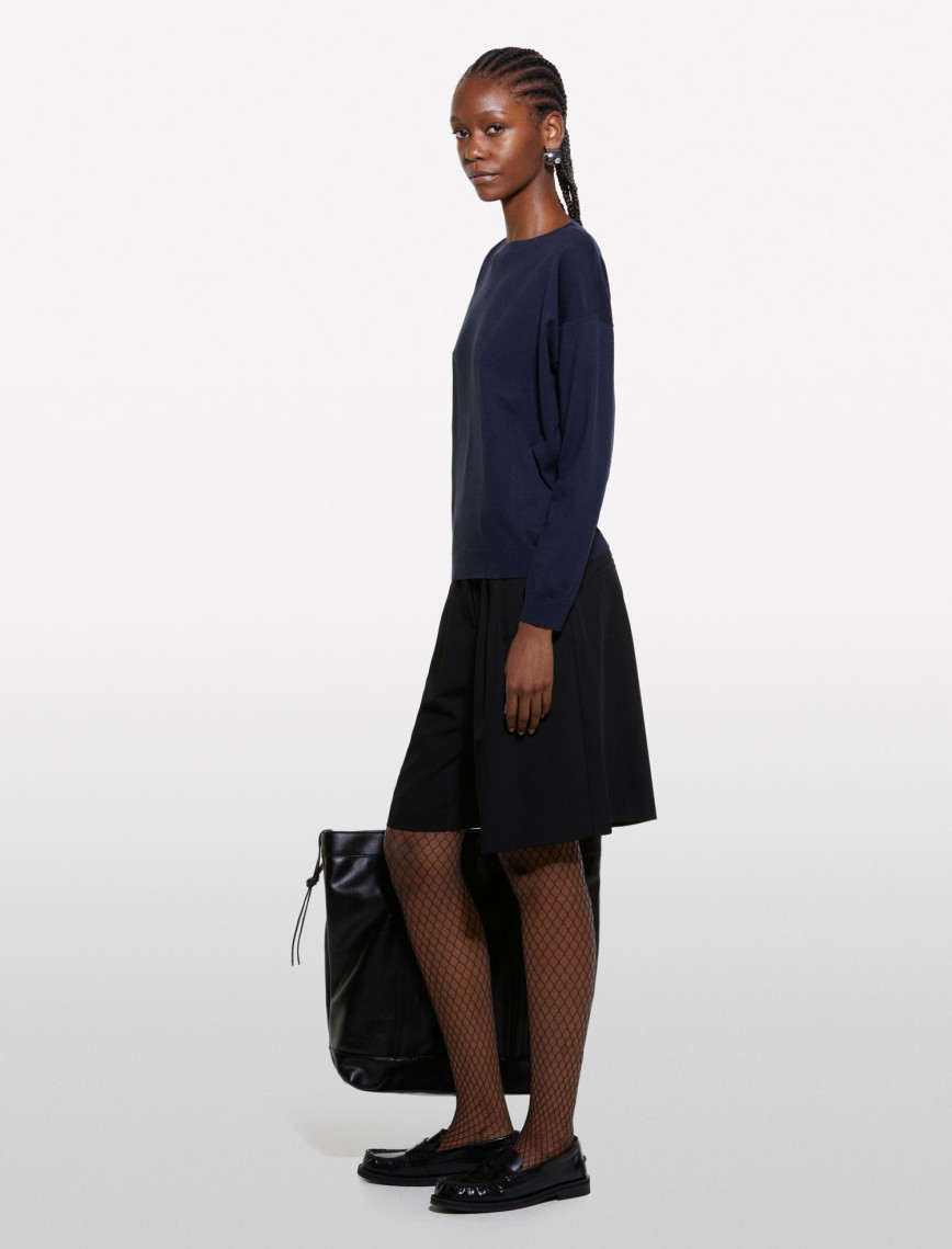 Kadın Lacivert Viskoz Karışımlı Normal Kesim Düz Kayık Yaka Kazak Kadın Lacivert Viskoz Karışımlı Normal Kesim Düz Kayık Yaka Kazak