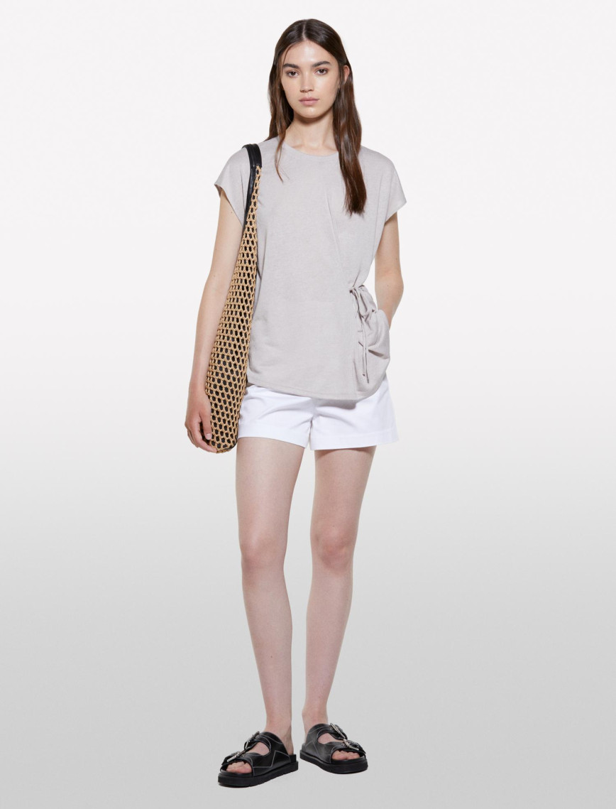 Kadın Gri Viskoz Karışımlı Önü Bağlama Detaylı Regular Fit T-Shirt