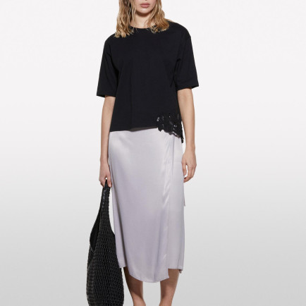 Kadın Siyah %100 Pamuk Nakış Detaylı Bisiklet Yaka Regular Fit T-Shirt