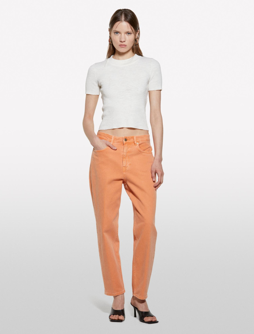 Kadın Kırık Beyaz Keten Karışımlı Slim Fit Kısa Kollu Kazak Kadın Kırık Beyaz Keten Karışımlı Slim Fit Kısa Kollu Kazak