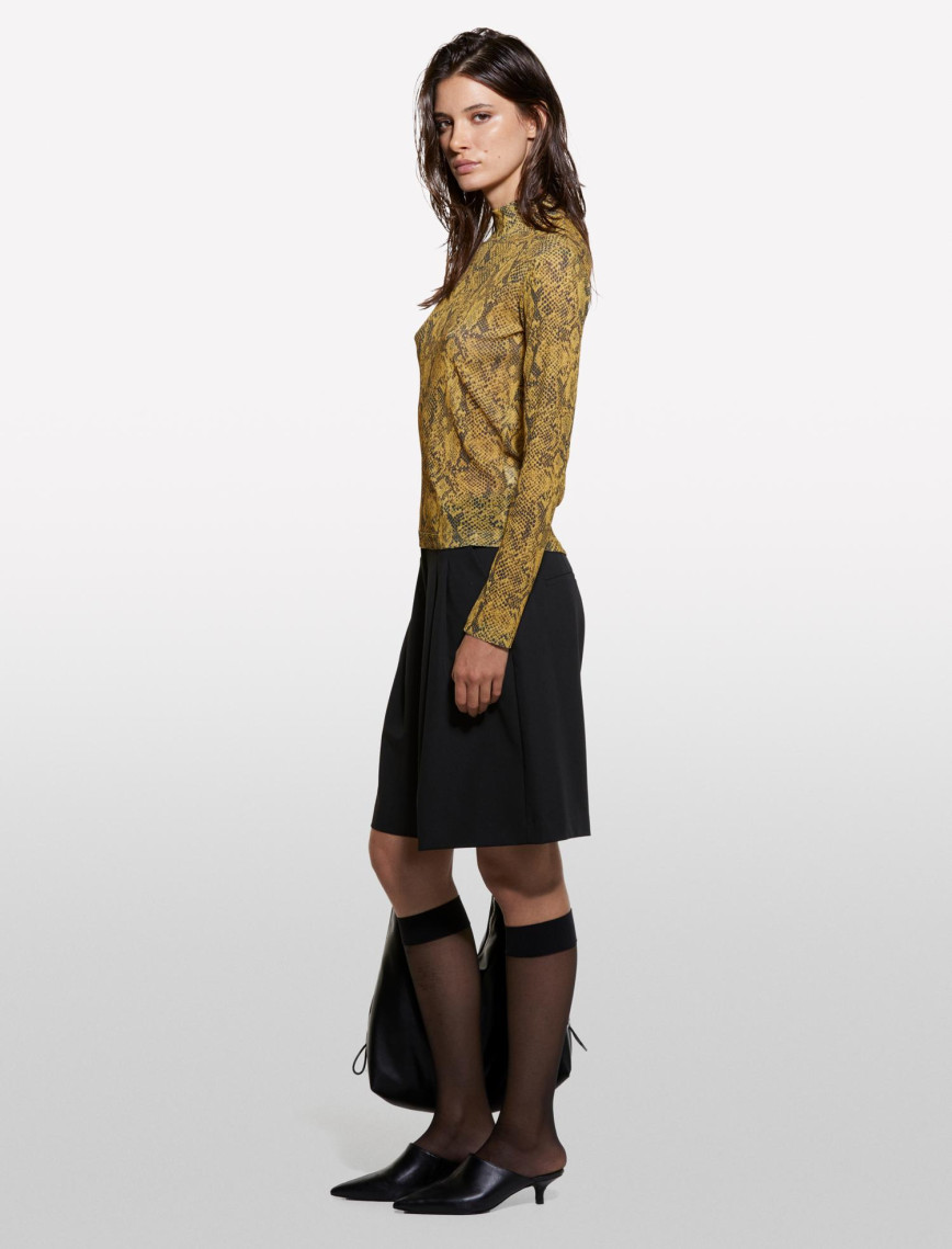 Kadın Sarı Baskılı Baskılı Dar Kesim Yüksek Yaka Uzun Kollu T-Shirt Kadın Sarı Baskılı Baskılı Dar Kesim Yüksek Yaka Uzun Kollu T-Shirt