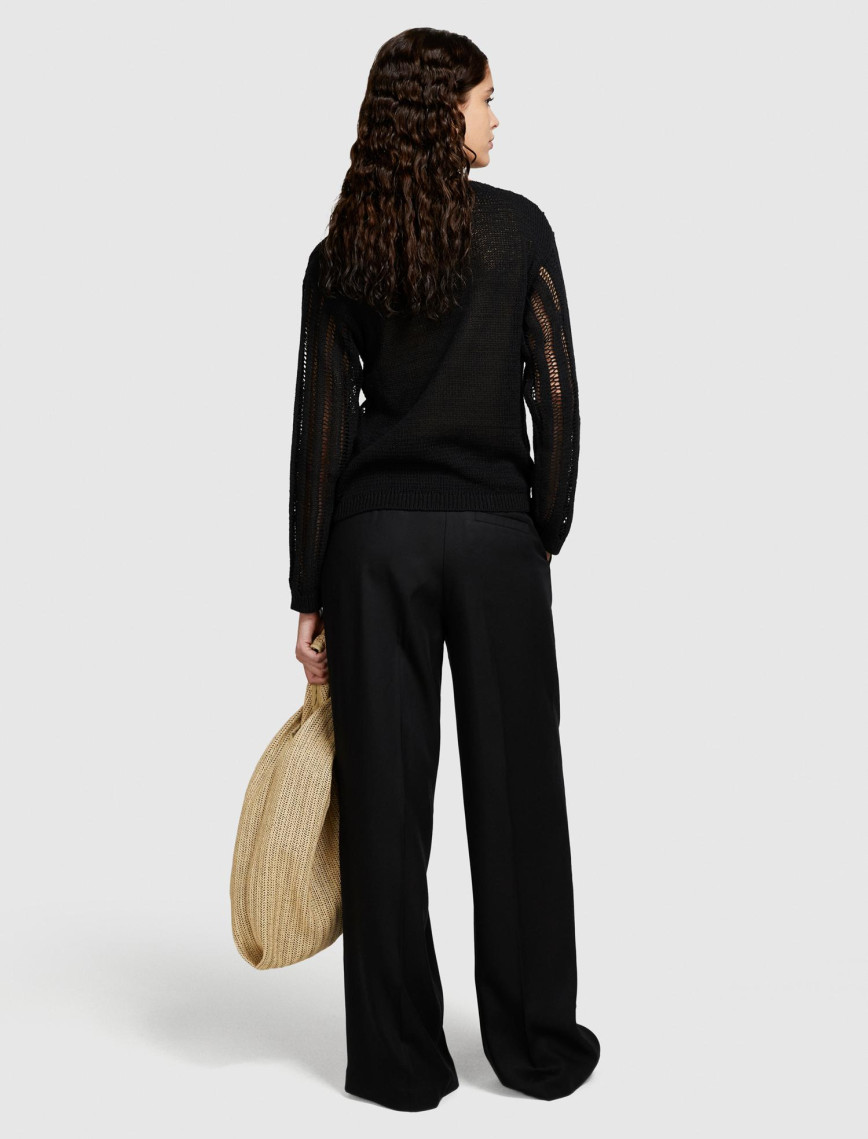 Kadın Siyah Pamuk Karışımlı Örgü Motifli Düşük Omuzlu Kayık Yaka Kazak Kadın Siyah Pamuk Karışımlı Örgü Motifli Düşük Omuzlu Kayık Yaka Kazak