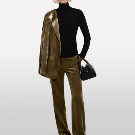 Kadın Siyah Viskoz Karışımlı Balıkçı Yaka Düz Kazak