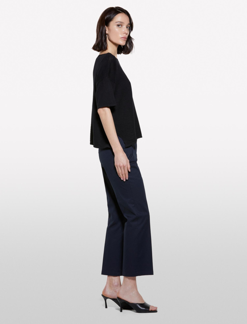 Kadın Siyah Keten Karışımlı Bisiklet Yaka Oversize T-Shirt Kadın Siyah Keten Karışımlı Bisiklet Yaka Oversize T-Shirt