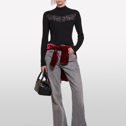 Kadın Siyah Yün Karışımlı Önü Dantel Detaylı Dar Kesim Kazak