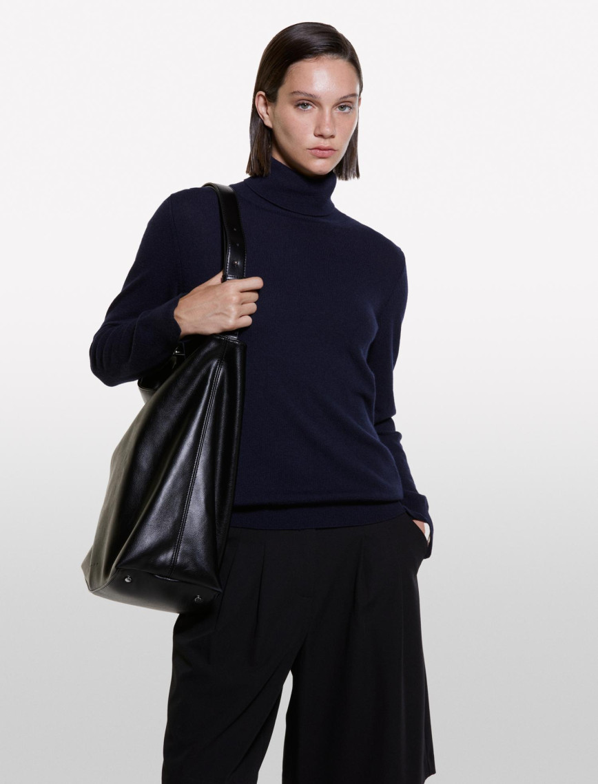 Kadın Lacivert Yün ve Kaşmir Karışımlı Ribana Detaylı Balıkçı Yaka Kazak Kadın Lacivert Yün ve Kaşmir Karışımlı Ribana Detaylı Balıkçı Yaka Kazak