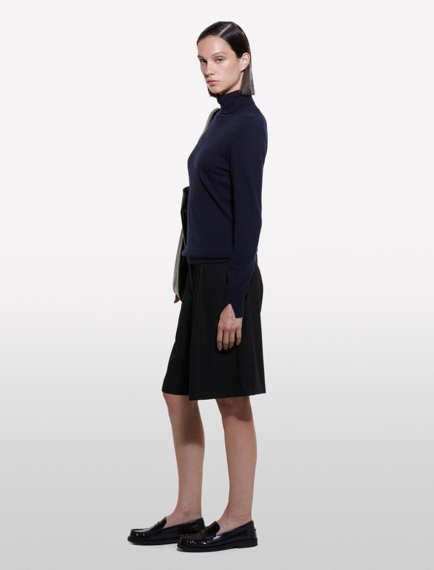 Kadın Lacivert Yün ve Kaşmir Karışımlı Ribana Detaylı Balıkçı Yaka Kazak Kadın Lacivert Yün ve Kaşmir Karışımlı Ribana Detaylı Balıkçı Yaka Kazak