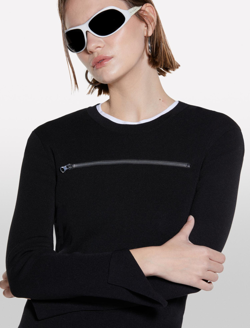 Kadın Siyah Viskoz Karışımlı Önü Detaylı Bisiklet Yaka Slim Fit Kazak Kadın Siyah Viskoz Karışımlı Önü Detaylı Bisiklet Yaka Slim Fit Kazak