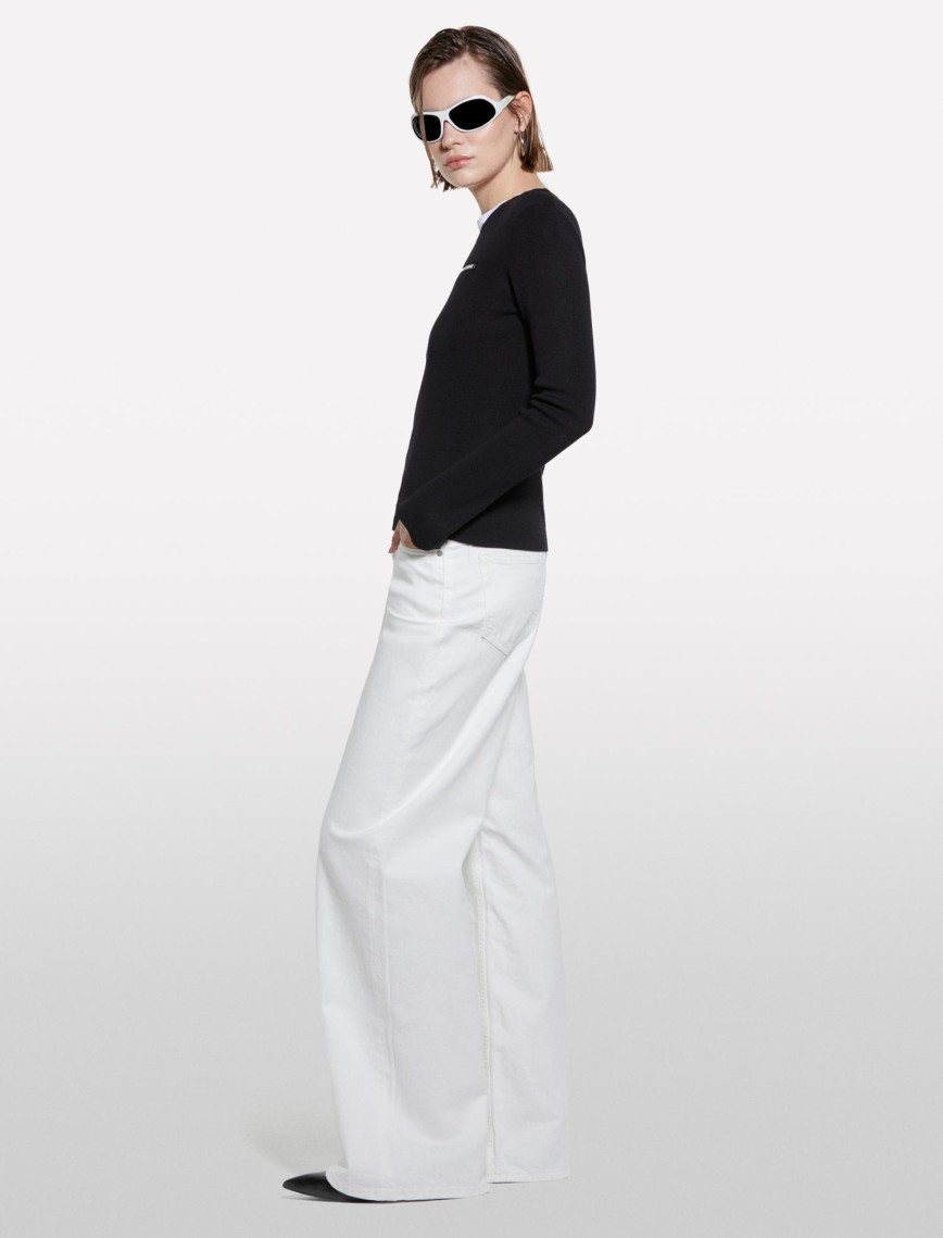 Kadın Siyah Viskoz Karışımlı Önü Detaylı Bisiklet Yaka Slim Fit Kazak Kadın Siyah Viskoz Karışımlı Önü Detaylı Bisiklet Yaka Slim Fit Kazak