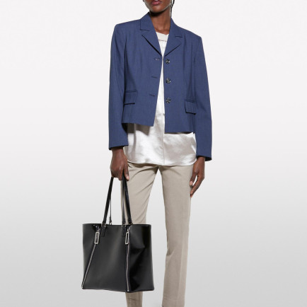 Kadın Beyaz Yakası Ribanalı Over Fit Saten T-Shirt Kadın Beyaz Yakası Ribanalı Over Fit Saten T-Shirt