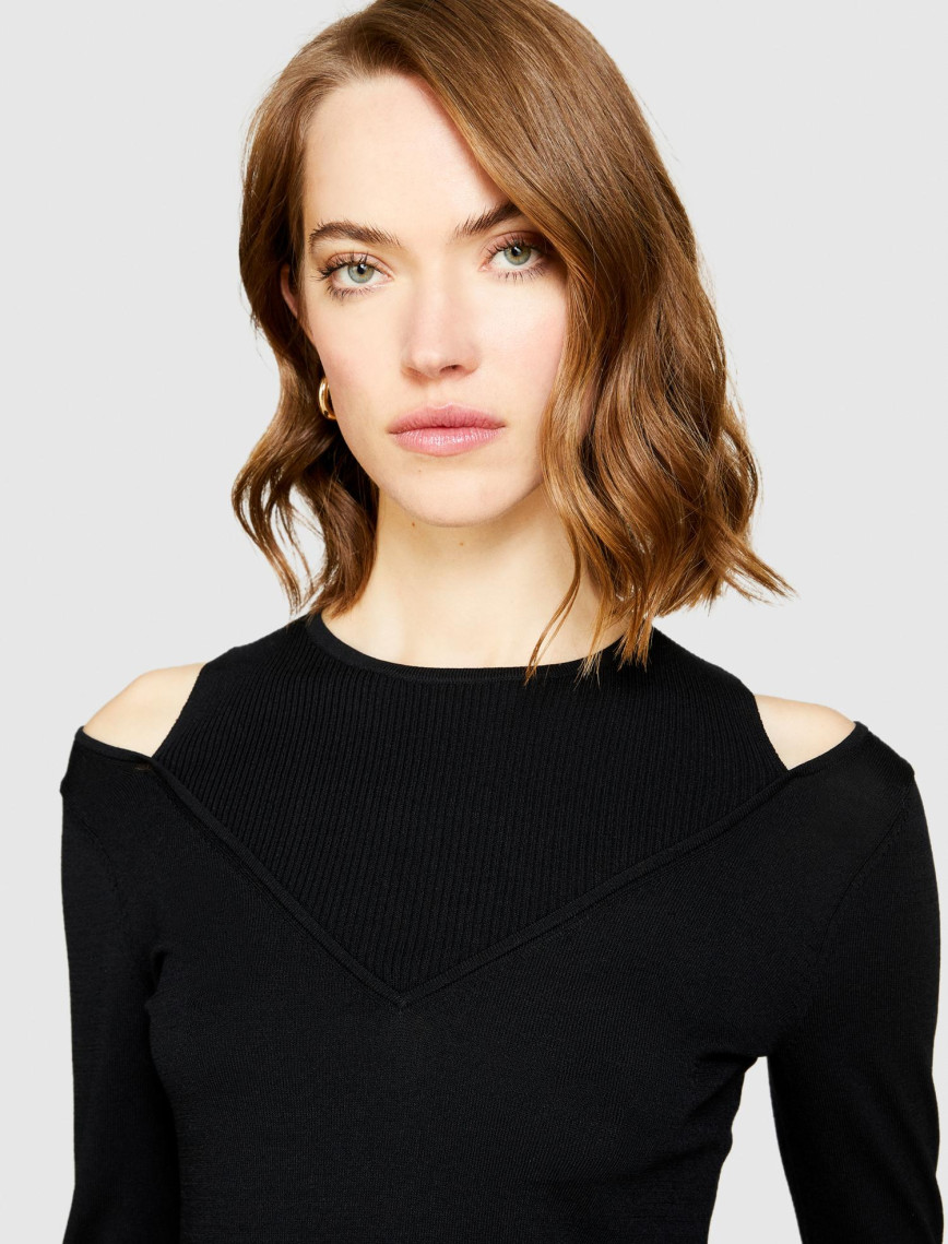 Kadın Siyah Viskoz Karışımlı Önü Pencere Detaylı Dar Kesim Kazak Kadın Siyah Viskoz Karışımlı Önü Pencere Detaylı Dar Kesim Kazak