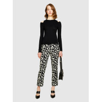 Kadın Siyah Viskoz Karışımlı Önü Pencere Detaylı Dar Kesim Kazak Kadın Siyah Viskoz Karışımlı Önü Pencere Detaylı Dar Kesim Kazak