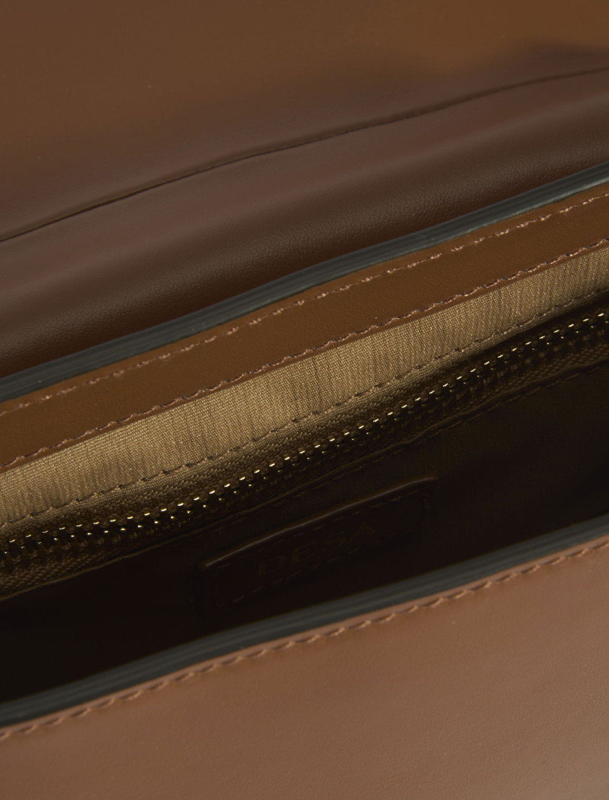 Kadın Düğüm Askılı Konyak Deri Omuz Çantası Kadın Düğüm Askılı Konyak Deri Omuz Çantası