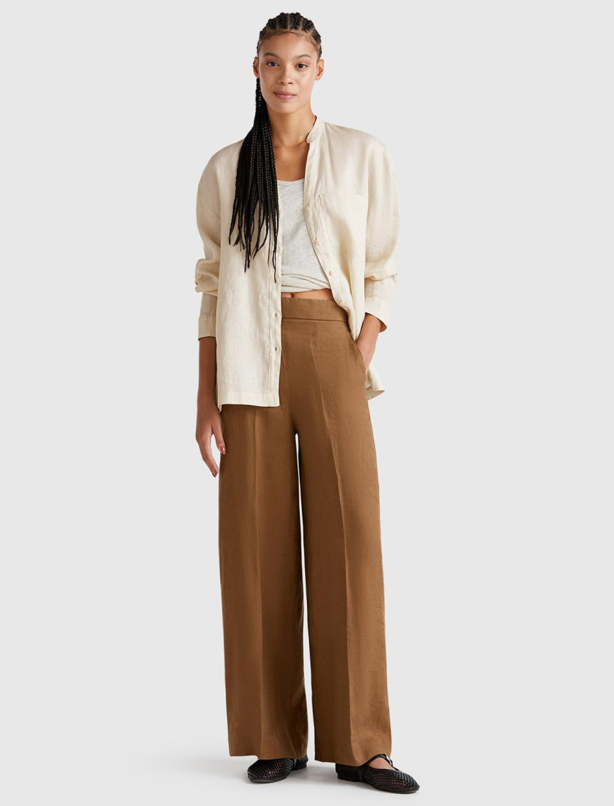 Kadın Taş Rengi %100 Keten Sol Önü Cepli Oversize Mandarin Yaka Gömlek Kadın Taş Rengi %100 Keten Sol Önü Cepli Oversize Mandarin Yaka Gömlek