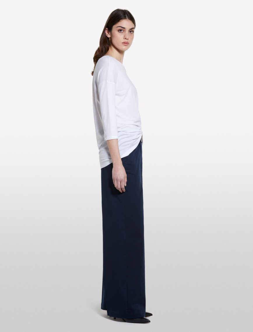 Kadın Beyaz Modal Karışımlı Kayık Yaka Regular Fit T-Shirt