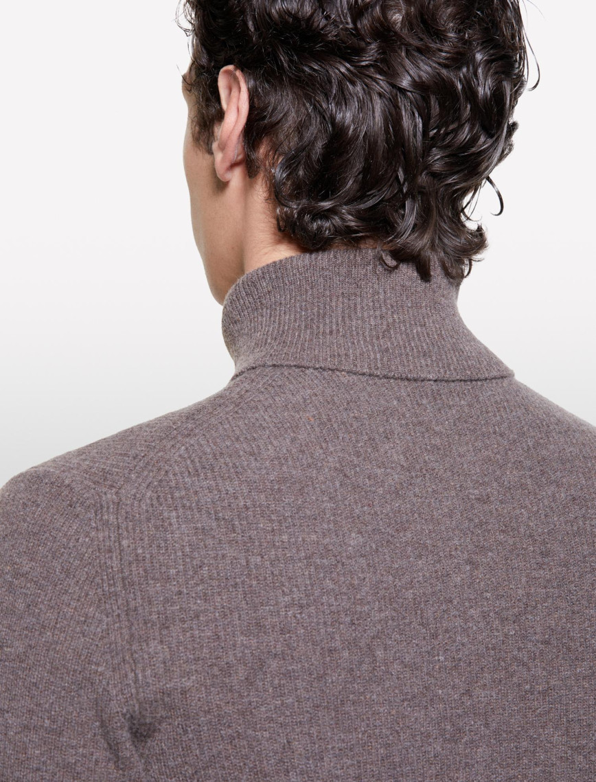 Erkek Kahverengi Yün Karışımlı Dik Yaka Kazak Erkek Kahverengi Yün Karışımlı Dik Yaka Kazak