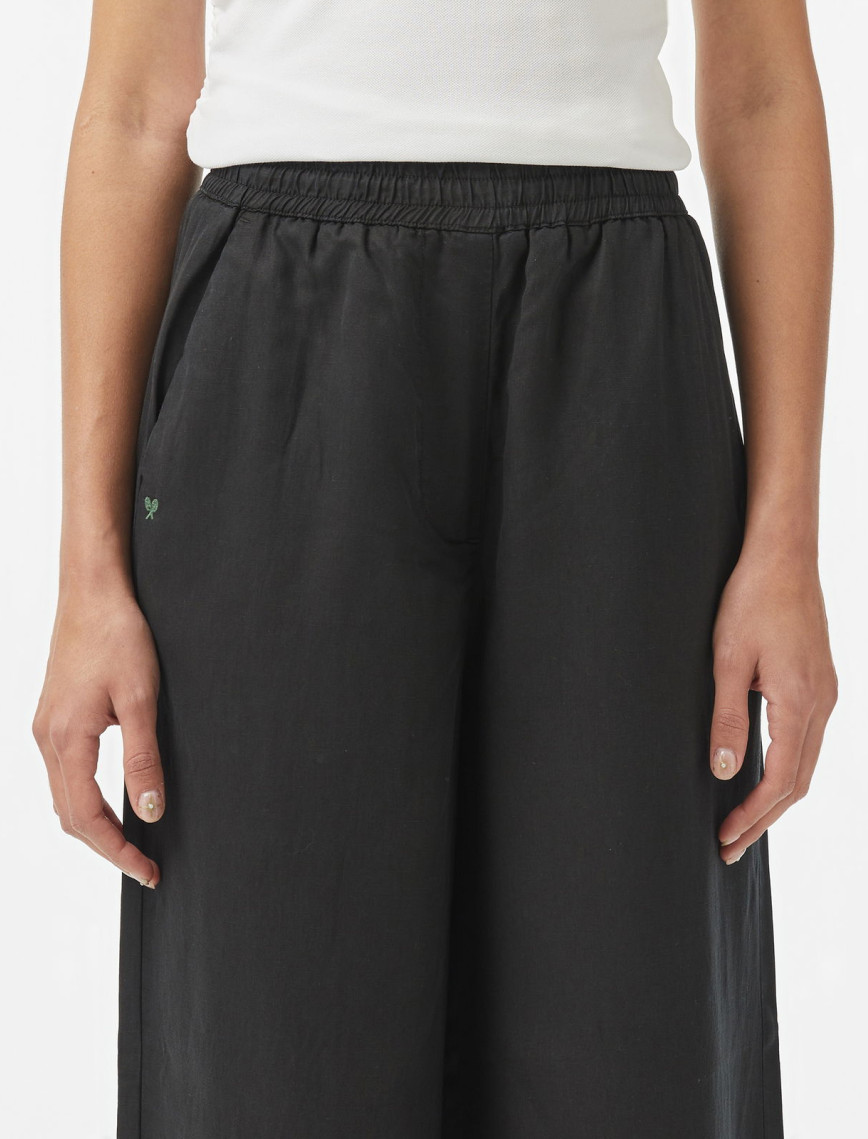 Lacoste Kadın Relaxed Fit Siyah Pantolon Lacoste Kadın Relaxed Fit Siyah Pantolon