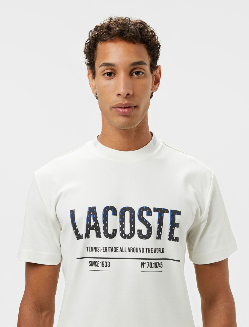 Lacoste Erkek Slim Fit Bisiklet Yaka Baskılı Beyaz T-Shirt Lacoste Erkek Slim Fit Bisiklet Yaka Baskılı Beyaz T-Shirt