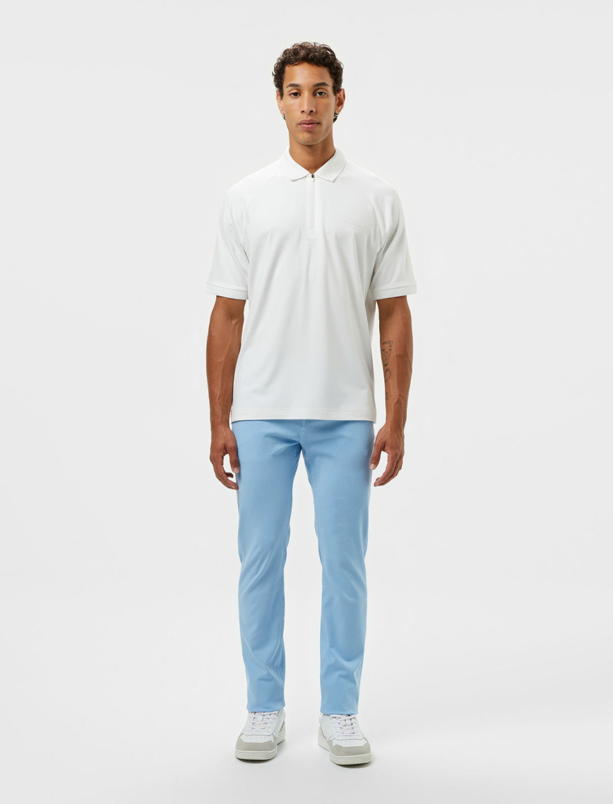 Lacoste Erkek Oversize Fit Yarım Fermuarlı Beyaz Polo Lacoste Erkek Oversize Fit Yarım Fermuarlı Beyaz Polo