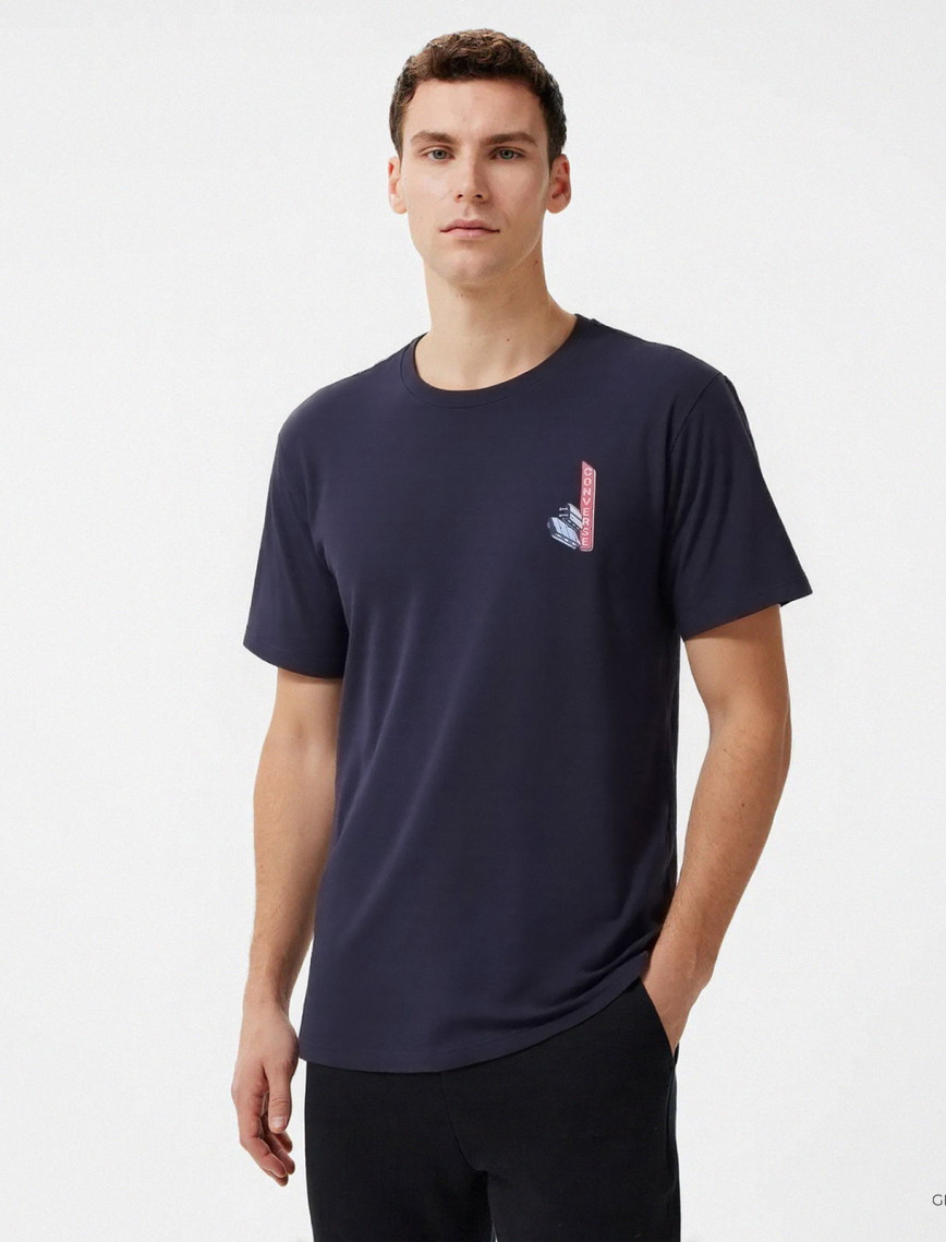 Converse Erkek Baskılı Siyah T-Shirt Converse Erkek Baskılı Siyah T-Shirt
