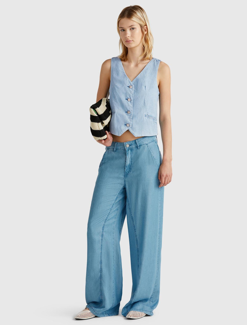 Kadın Açık Mavi %100 Koton Şamre Denim Yelek Kadın Açık Mavi %100 Koton Şamre Denim Yelek