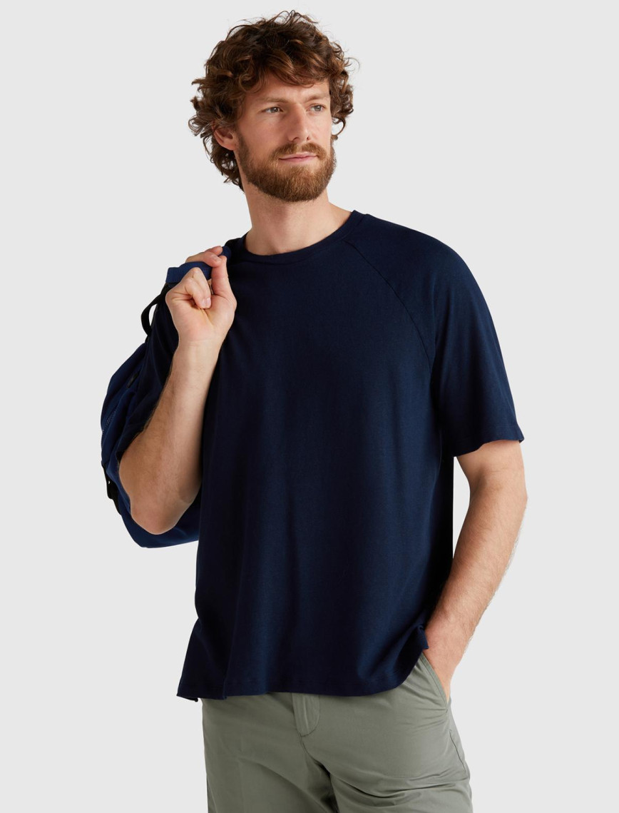 Erkek Lacivert Pamuk ve Keten Karışımlı Reglan Kol Relax Fit T-Shirt Erkek Lacivert Pamuk ve Keten Karışımlı Reglan Kol Relax Fit T-Shirt