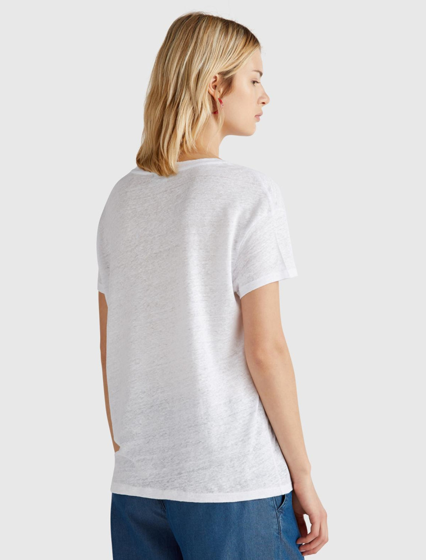 Kadın Beyaz %100 Keten Düşük Omuzlu Relax Fit V Yaka T-Shirt