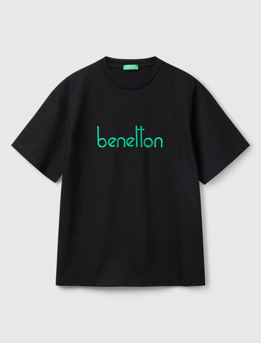 Erkek Siyah %100 Pamuk Önü Logo İşlemeli Oversize T-Shirt Erkek Siyah %100 Pamuk Önü Logo İşlemeli Oversize T-Shirt