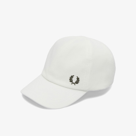 Fred Perry Pique Unisex Beyaz Şapka Fred Perry Pique Unisex Beyaz Şapka
