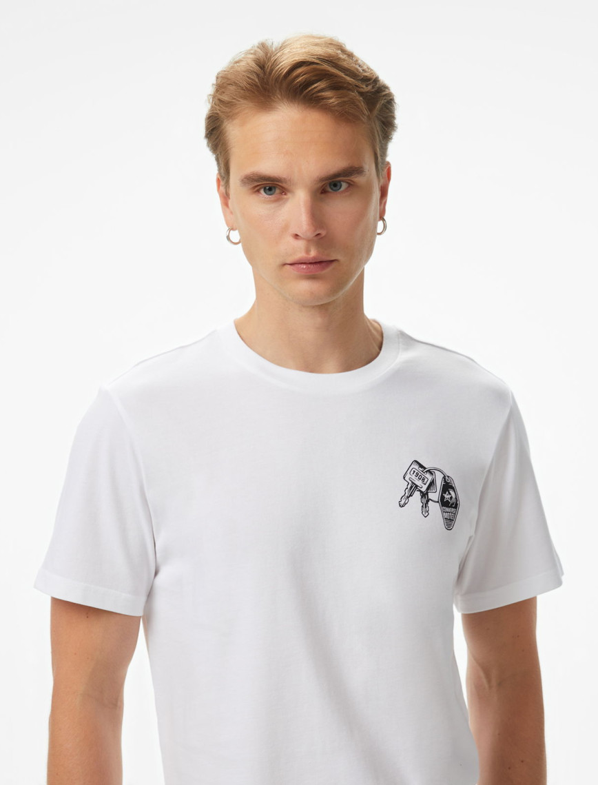 Converse Erkek Beyaz T-Shirt Converse Erkek Beyaz T-Shirt