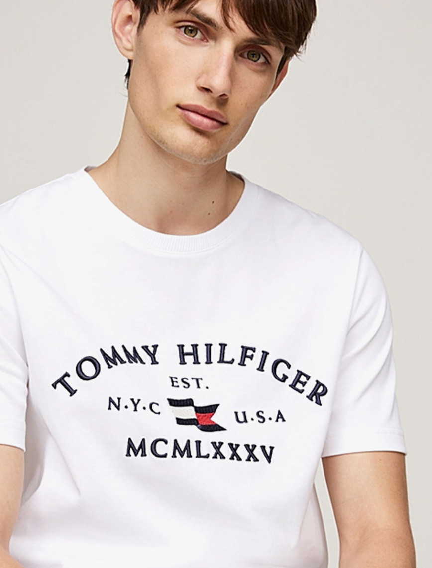 Tommy Hilfiger Nautical Arch Erkek Beyaz T-Shirt Tommy Hilfiger Nautical Arch Erkek Beyaz T-Shirt