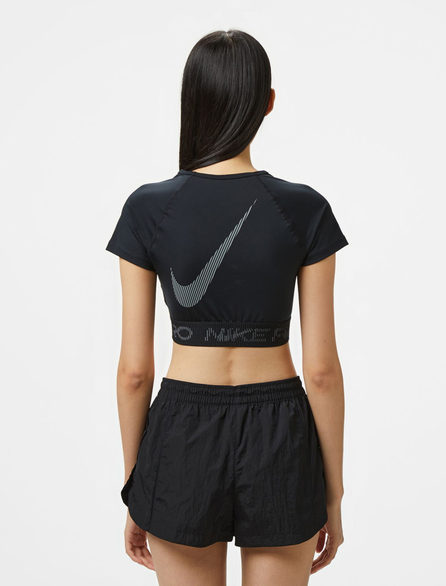 Nike Pro Dri-Fit Kadın Siyah T-Shirt Nike Pro Dri-Fit Kadın Siyah T-Shirt