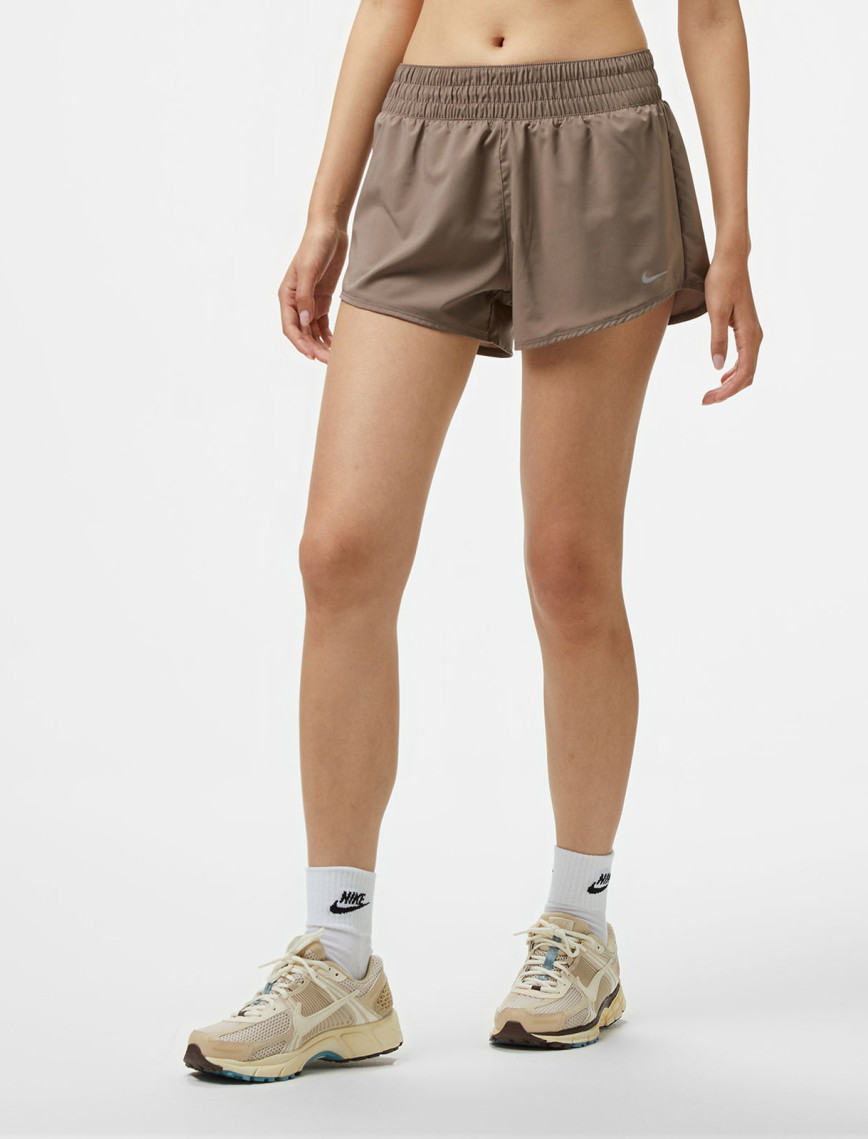 Nike One Dri-Fit Kadın Kahverengi Şort Nike One Dri-Fit Kadın Kahverengi Şort