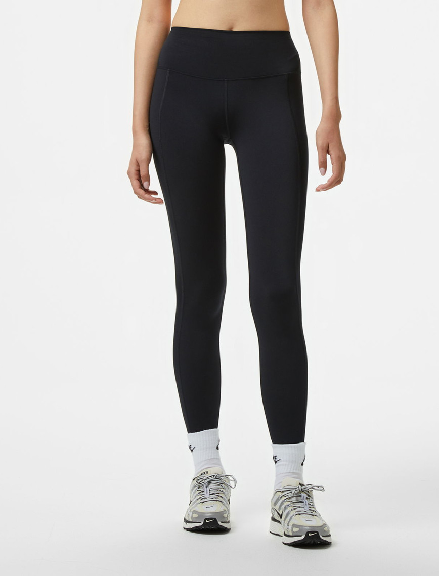 Nike One Dri-Fit Fitted Kadın Siyah Tayt Nike One Dri-Fit Fitted Kadın Siyah Tayt