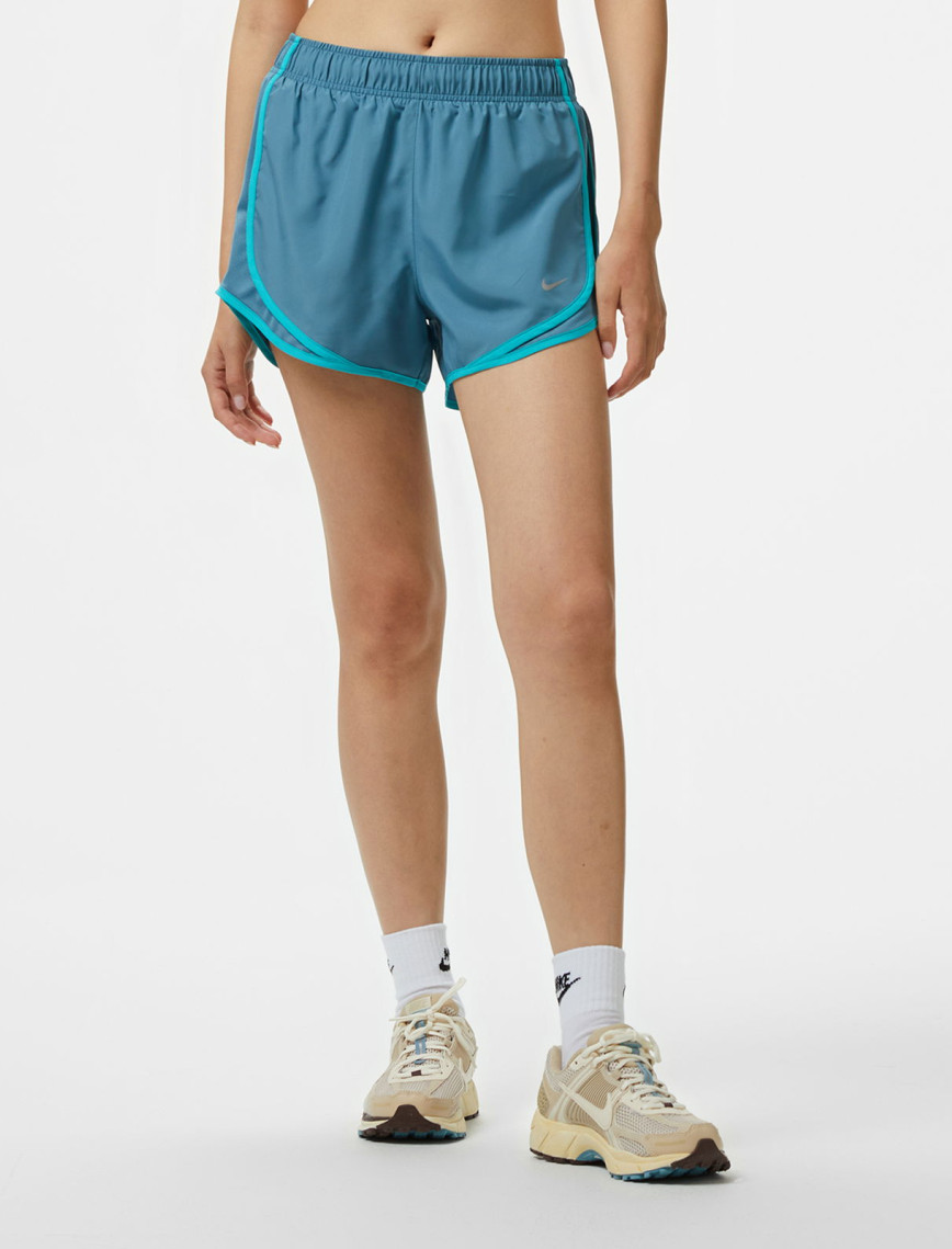 Nike Tempo Dri-Fit 8 cm Kadın Mavi Şort Nike Tempo Dri-Fit 8 cm Kadın Mavi Şort