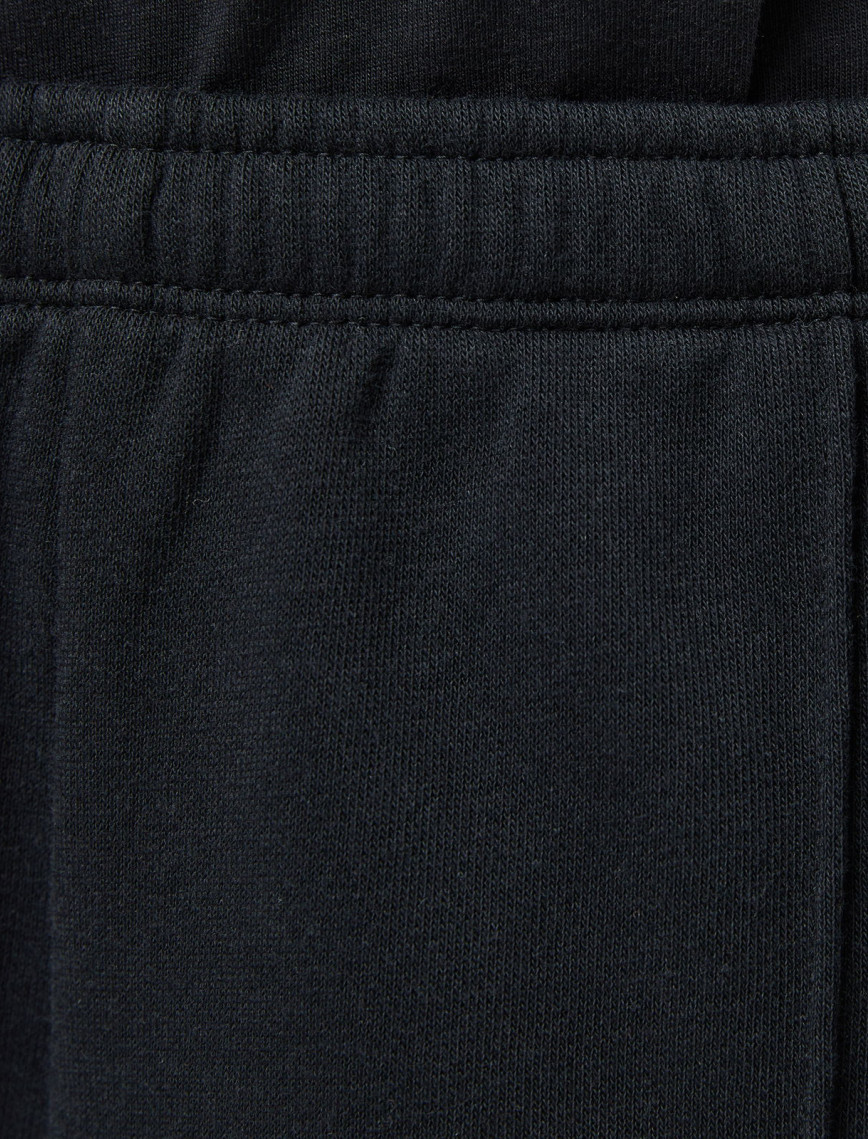 Nike Sportswear Chill Terry 10 cm Kadın Siyah Şort Nike Sportswear Chill Terry 10 cm Kadın Siyah Şort